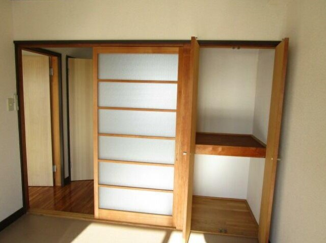 石原マンションの収納