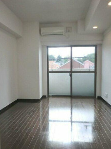 【居間・リビング】 | トーシンフェニックス高円寺クアトロ | 明るい洋室！