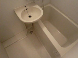 【浴室】 | トーシンフェニックス高円寺クアトロ | 浴室乾燥機付きバス。