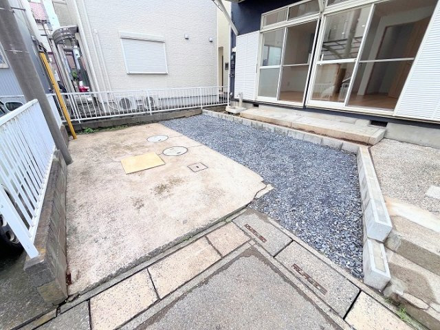 川口市行衛　中古戸建の駐車場