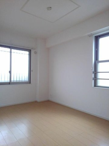 ビーハイヴの内装