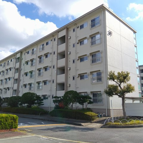 名谷8団地39号棟