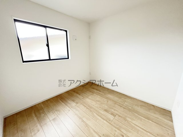 入間市東藤沢8丁目・全1棟　新築一戸建　～収納豊富～の洋室|洋室　4.5帖