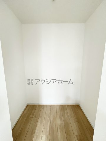 入間市東藤沢8丁目・全1棟　新築一戸建　～収納豊富～の寝室|洋室　8.2帖のウォークインクローゼット