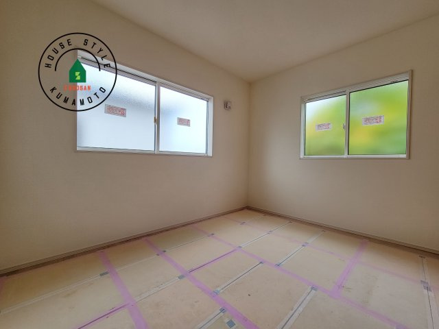 熊本市東区戸島5丁目第1₋4棟(4号棟)の子供部屋|穏やかな光が差し込む室内には、穏やかな時間が流れます。