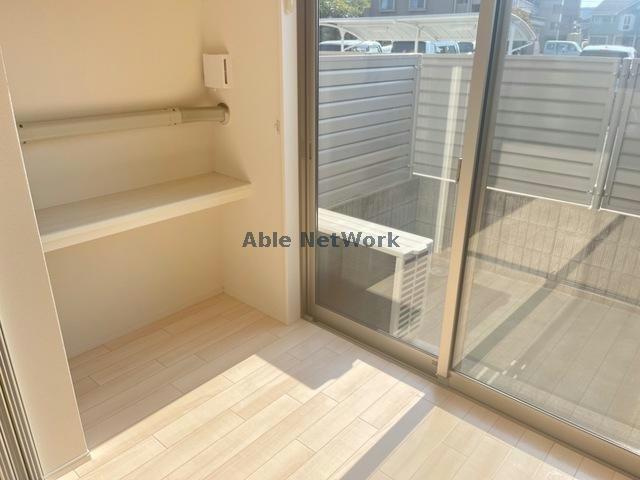 サンハイツのバルコニー|サンルームとして活用可能なインナーテラス