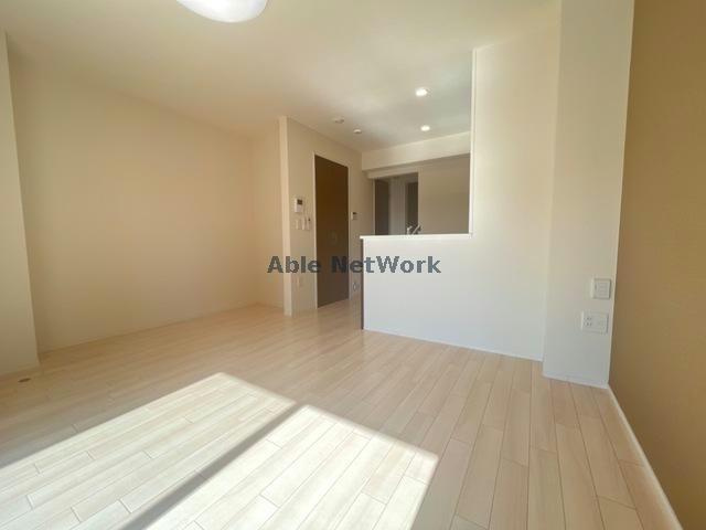 サンハイツの居間・リビング|１０．６帖のリビング