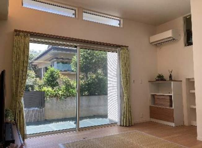 【居間・リビング】 | 比企郡吉見町東野1丁目　中古戸建