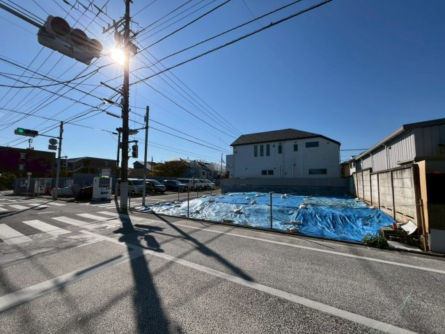 豊島区千川2丁目　建築条件無し売地の前面道路含む現地写真|2025.11.20撮影

現地ご見学希望・資料請求などお気軽にお問い合わせ下さい！
03-5990-5201