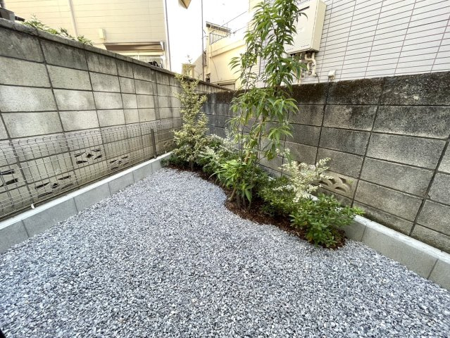 練馬区早宮1丁目　吹抜け大型リビング　限定1棟の庭