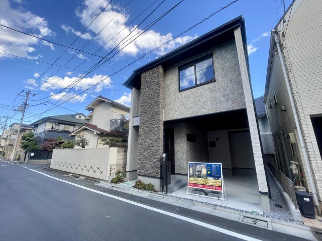 練馬区早宮1丁目　吹抜け大型リビング　限定1棟の前面道路含む現地写真|2025年11月撮影