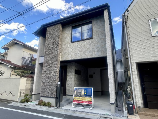 練馬区早宮1丁目　吹抜け大型リビング　限定1棟の外観|2025年11月撮影