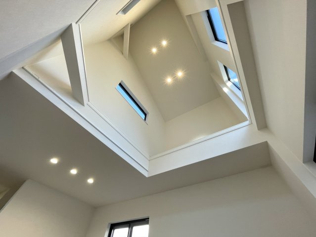 練馬区早宮1丁目　吹抜け大型リビング　限定1棟の居間・リビング