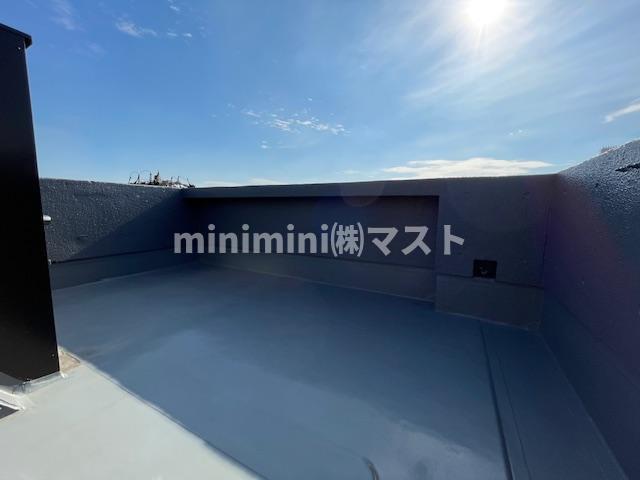 オルフェア帝塚山のバルコニー