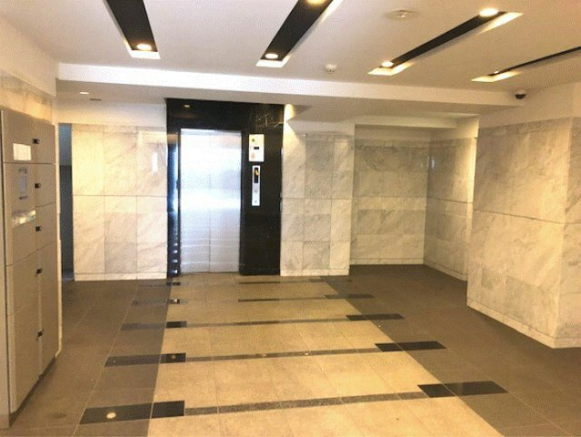 メインテラス上野のロビー