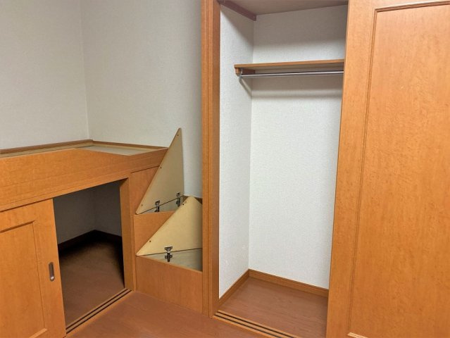 レオパレスフラワーの収納