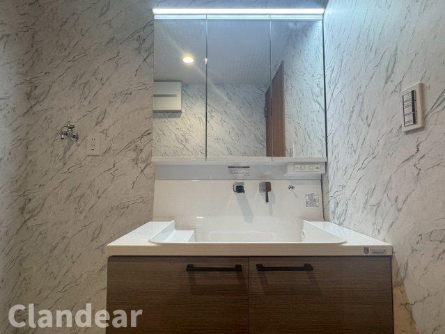 ファミール南常盤平の独立洗面台|ドキドキの新生活も、安心してスタート。ぴったりの住まいを見つけませんか？クランディアが一緒に住まい選びをサポートします‼　まずは、お気軽にお問合せください　＃クランディア