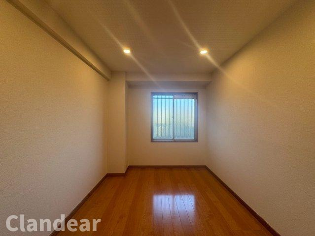 ファミール南常盤平の洋室|ドキドキの新生活も、安心してスタート。ぴったりの住まいを見つけませんか？クランディアが一緒に住まい選びをサポートします‼　まずは、お気軽にお問合せください　＃クランディア