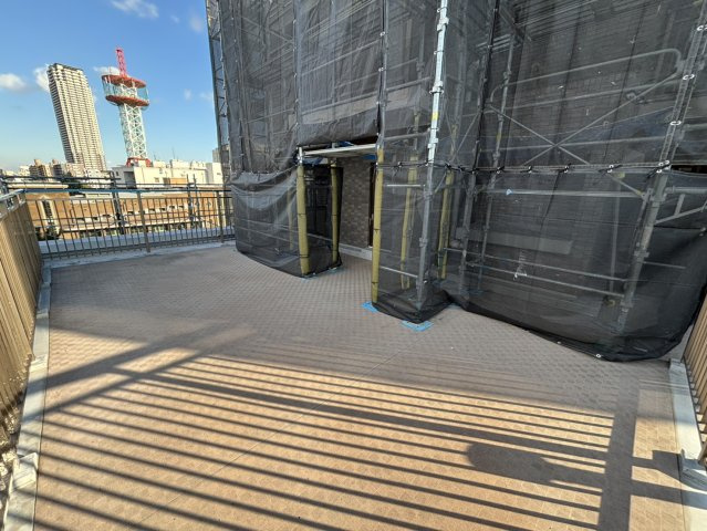 藤和ライブタウン六甲石屋川公園のバルコニー|ルーフバルコニー