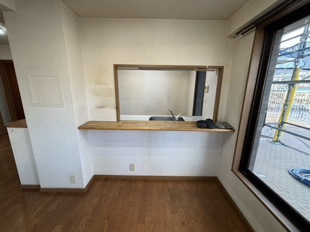 藤和ライブタウン六甲石屋川公園の居間・リビング