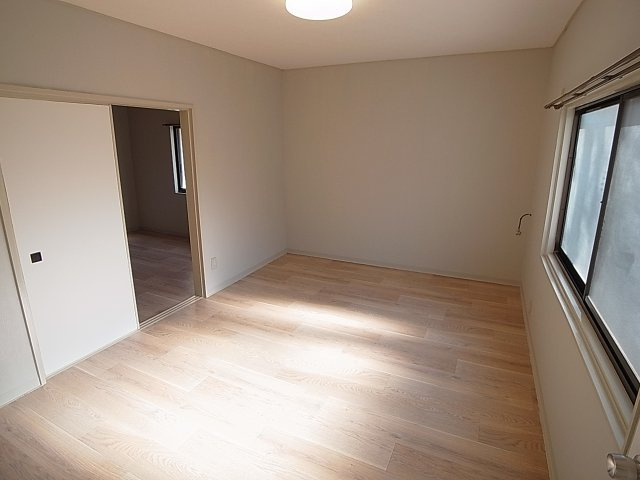 荒田町３丁目貸家の内装|各部屋明るく綺麗です