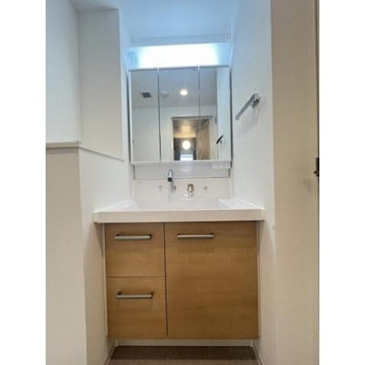 【洗面所】 | グランカーサ千駄木 | 忙しい朝には欠かせない洗面所です