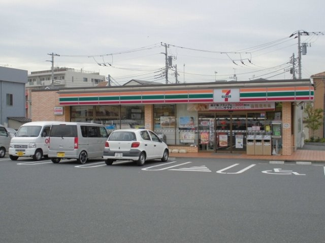 Mario Kの周辺|近くにコンビニがあります♪