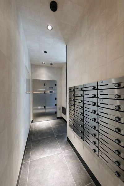 S-RESIDENCE堀田駅前futurの設備|ポスト・宅配BOXです