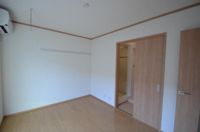 【寝室】 | フロレスタ | フローリングでお掃除もラクラク♪