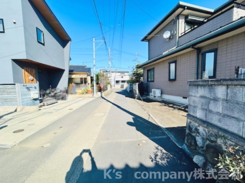 茅ヶ崎市下町屋2丁目　売地の前面道路含む現地写真|前面道路の様子です◇
