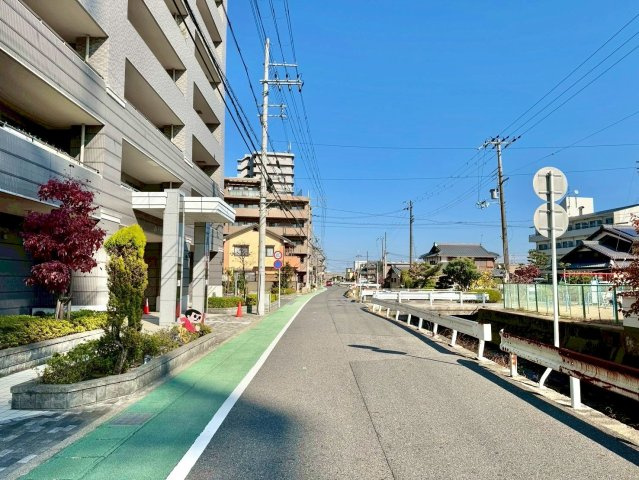 エスリード野洲第2 4Fの外観|始発駅の「JR野洲駅」まで徒歩6分。