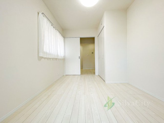 【洋室】 | メイゾン小竹向原 | 洋室　4.5帖