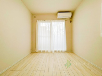 【寝室】 | メイゾン小竹向原 | 洋室　4.5帖