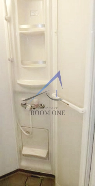 フェリスパステルの浴室|シャワールームです。