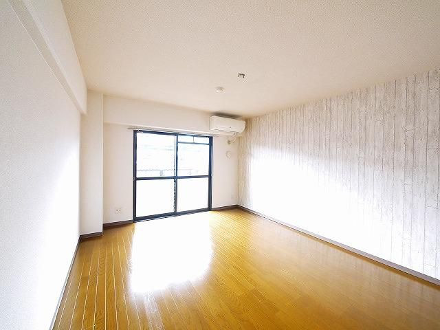 カサフェリス富雄　壱番館の居間・リビング|おしゃれな居間です