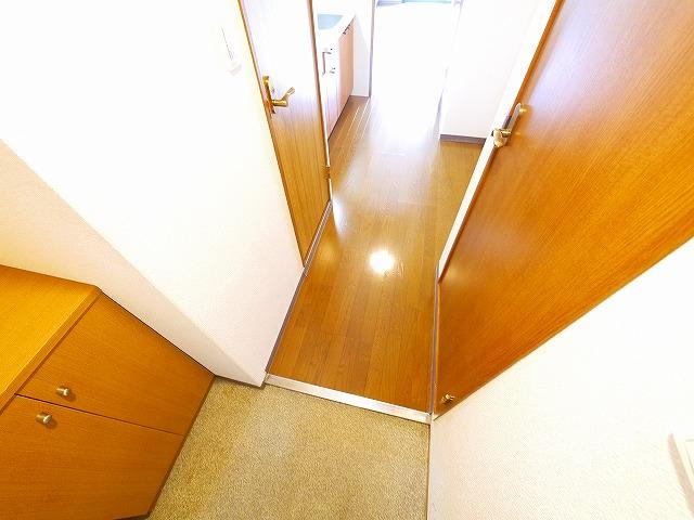 カサフェリス富雄　壱番館の玄関|きれいな玄関です