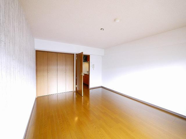 カサフェリス富雄　壱番館の洋室|スタンダードな洋室です