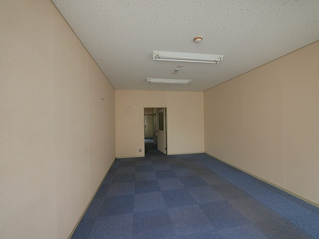 松村ビルの内装