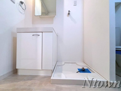 【設備】 | エメテラス | 洗濯機置き場です