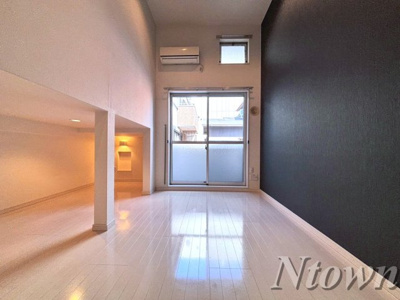 【居間・リビング】 | エメテラス | ゆったりとしたリビングです