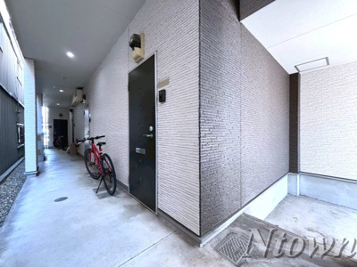 【ロビー】 | エメテラス | 清潔なロビーです