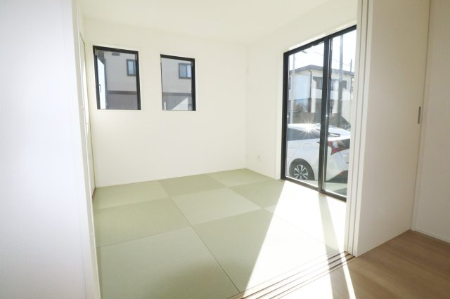 郡山市富田町字坦ノ腰　　　１号棟　　富田小学校、富田中学区の和室