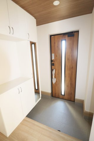 郡山市富田町字坦ノ腰　　　１号棟　　富田小学校、富田中学区の収納