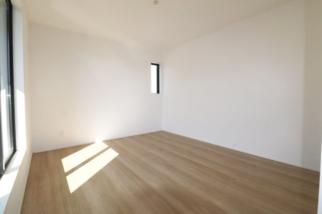 郡山市富田町字坦ノ腰　　　１号棟　　富田小学校、富田中学区の収納