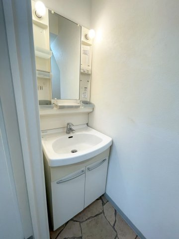 プレジデントハイツ根津の洗面所