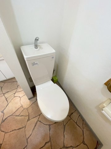 プレジデントハイツ根津のトイレ