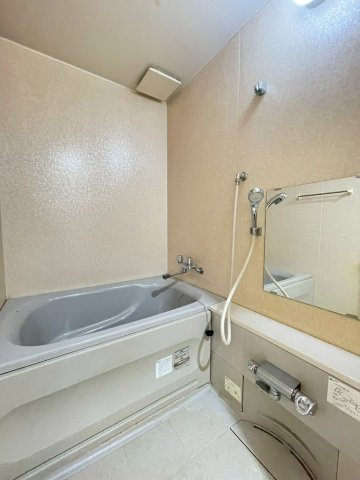 プレジデントハイツ根津の浴室