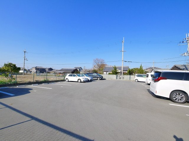 大西モータープール（西）の駐車場