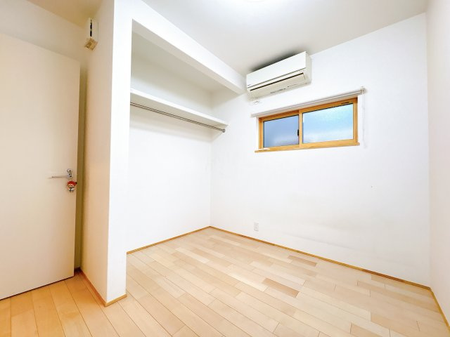 【中古住宅】川口市東貝塚の洋室