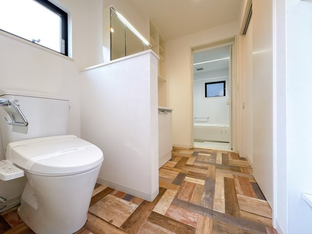 【中古住宅】川口市東貝塚の独立洗面台